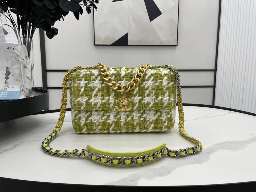 Green Handbag W25744