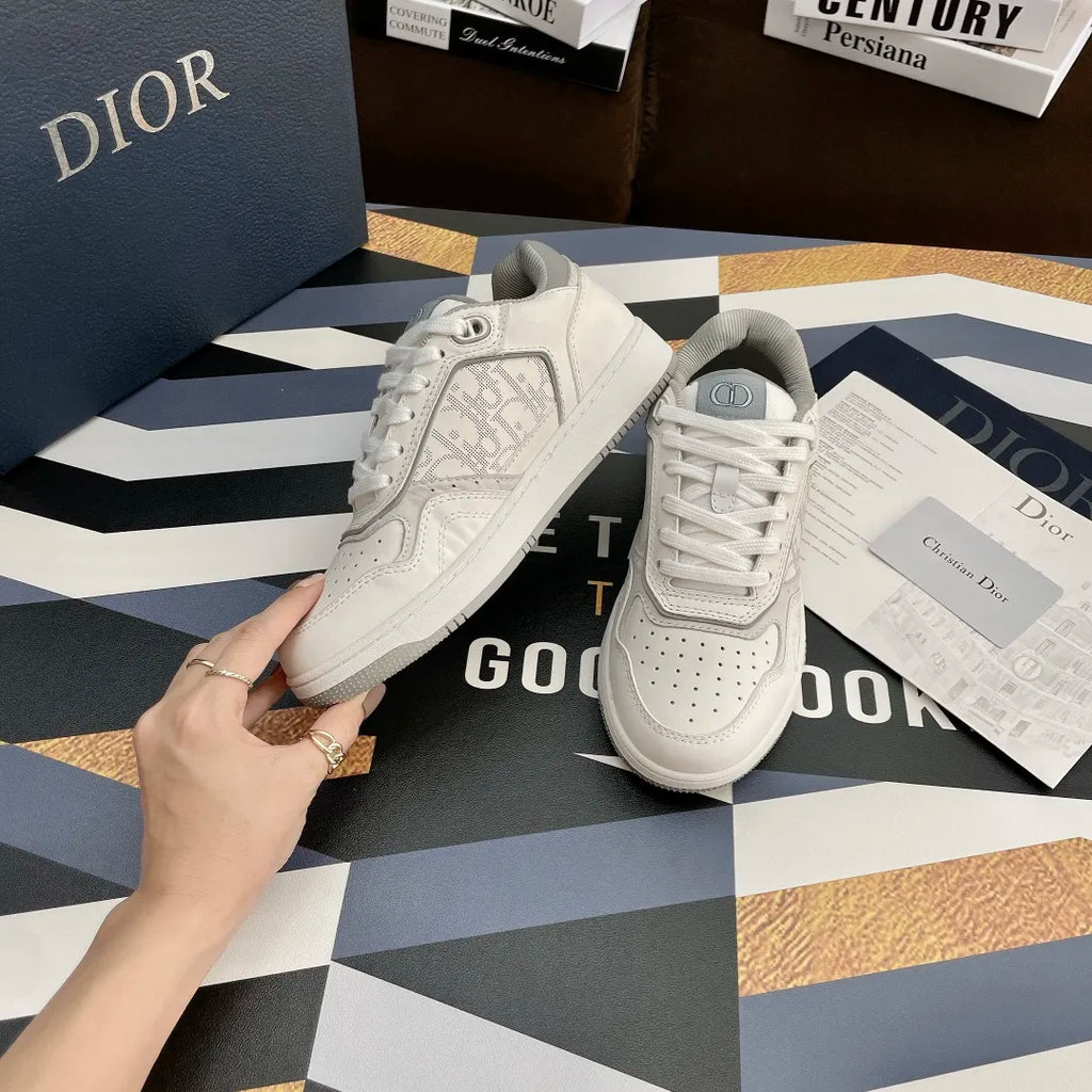 Sneakers W453025