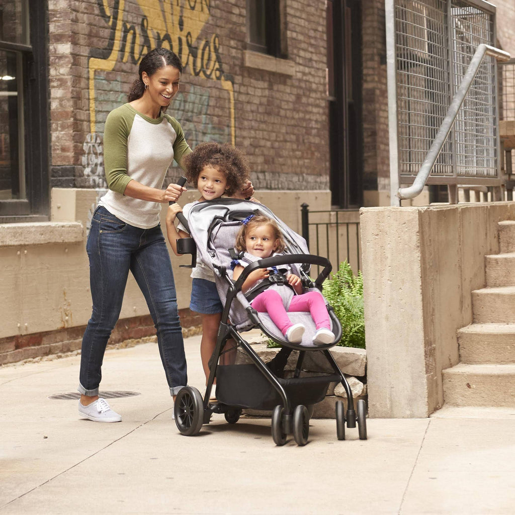 Travel System with Infant Car Seat Q308