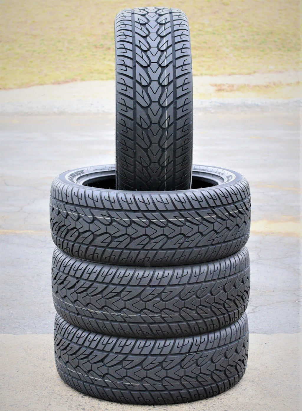 285/45R22 114V XL A/S Performance Tire U246576