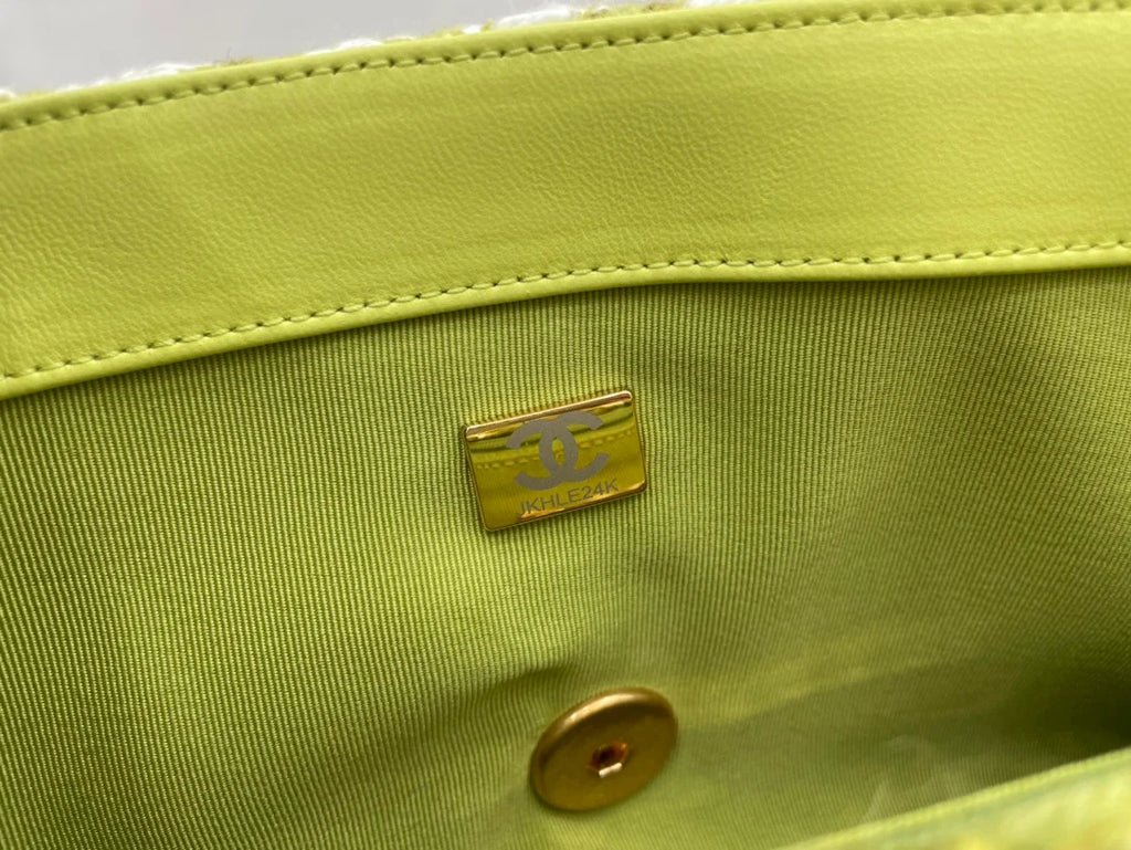 Green Handbag W25744