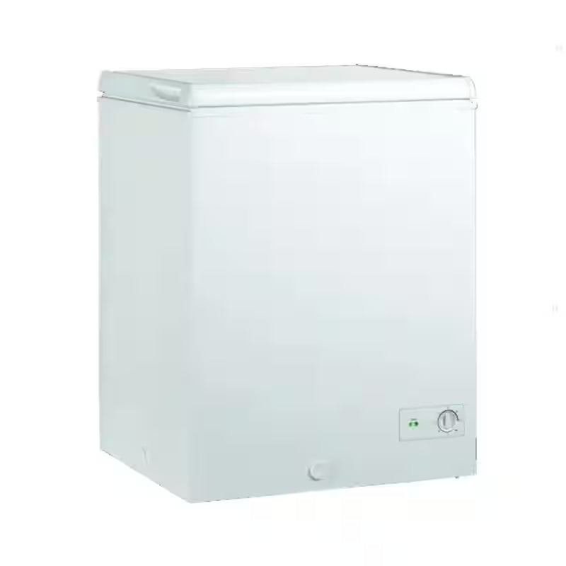 White 6.9 cu. ft. Manual Defrost Chest Freezer E7932