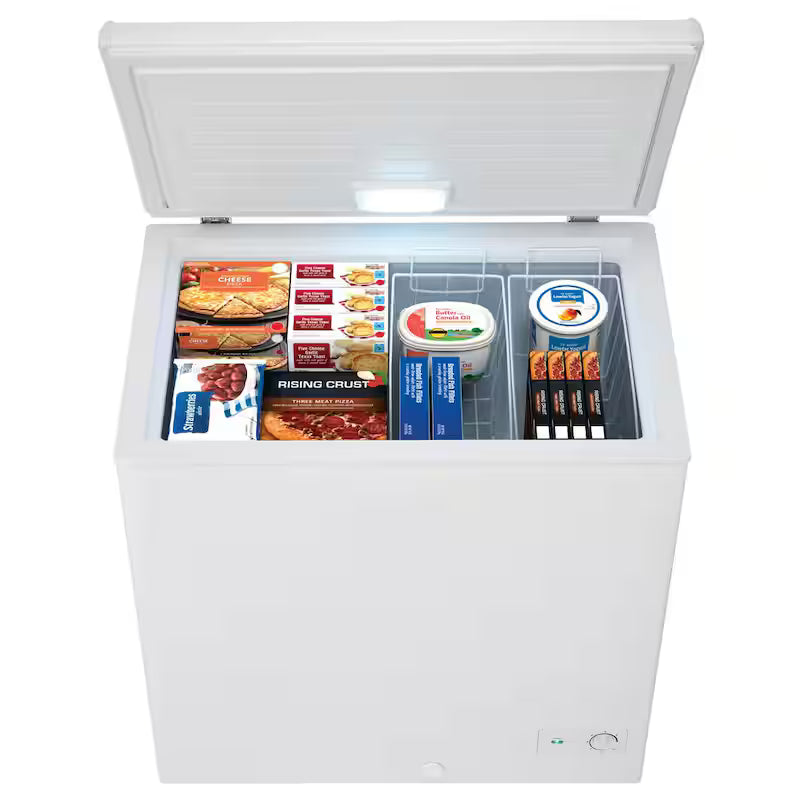 White 6.9 cu. ft. Manual Defrost Chest Freezer E7932