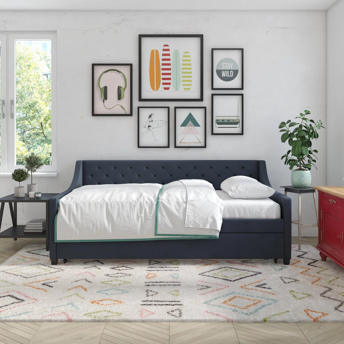 Blue Linen Daybed and Trundle V366427
