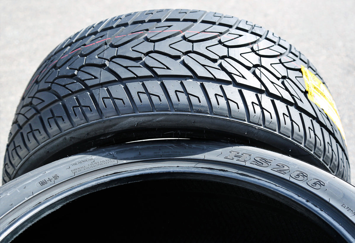 285/45R22 114V XL A/S Performance Tire U246576