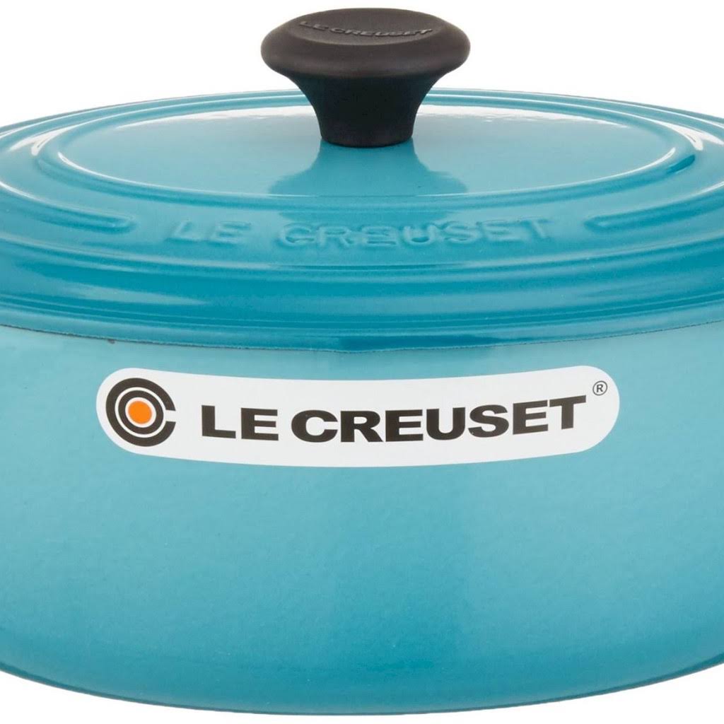 2.75-Quart Cast Iron Oval Dutch Oven T746