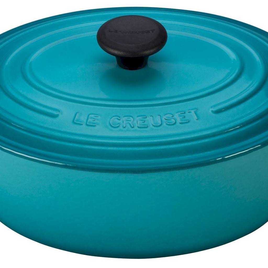 2.75-Quart Cast Iron Oval Dutch Oven T746