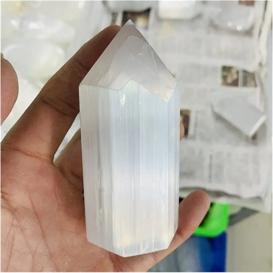 Natural Selenite Crystal Point Wand 6-7cm X640171