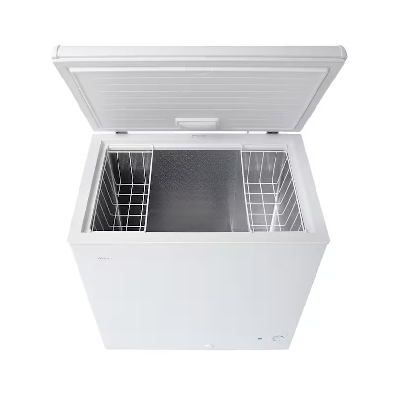 White 6.9 cu. ft. Manual Defrost Chest Freezer E7932